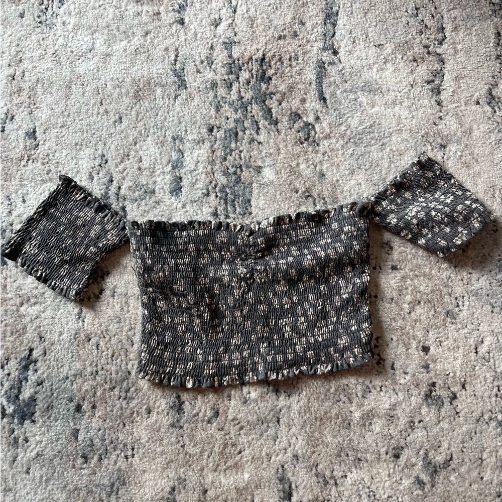 Storia Grey Floral Off the Shoulder Crop Top